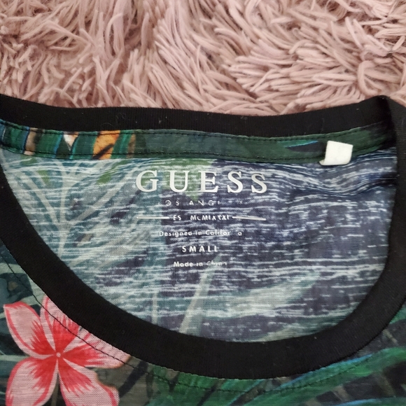 Guess Burnout T - Picture 2 of 3